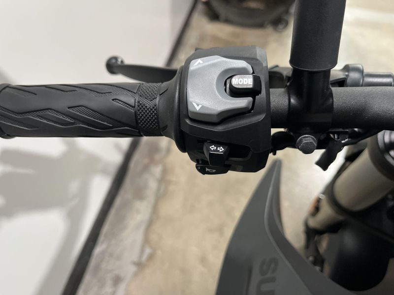 Used 2023 Suzuki GSX-8S Image 17