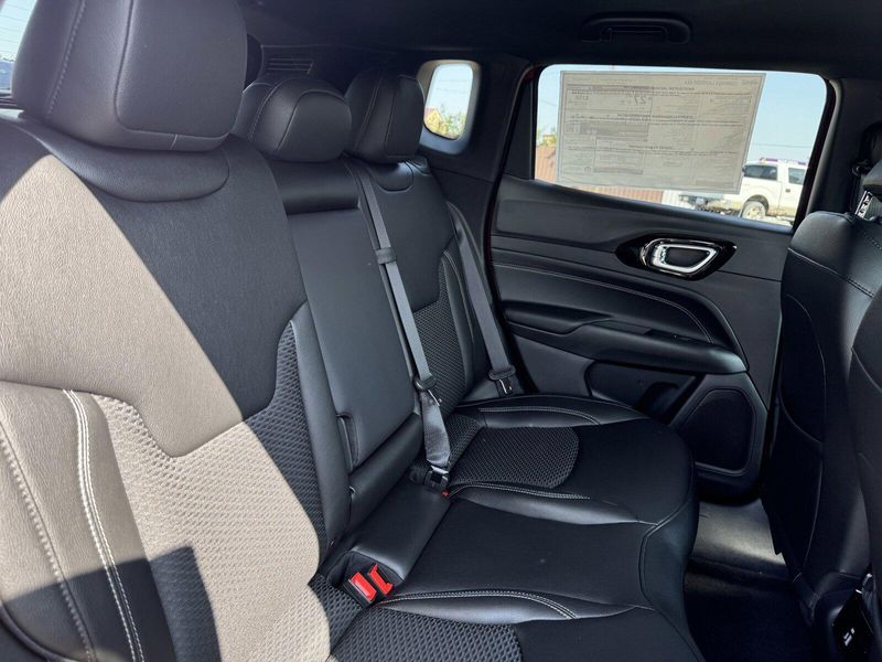 2024 Jeep Compass LatitudeImage 13