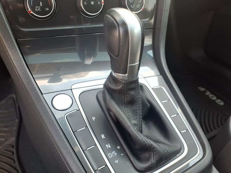 Used 2018 Volkswagen Golf TSI SE 4-DoorImage 23