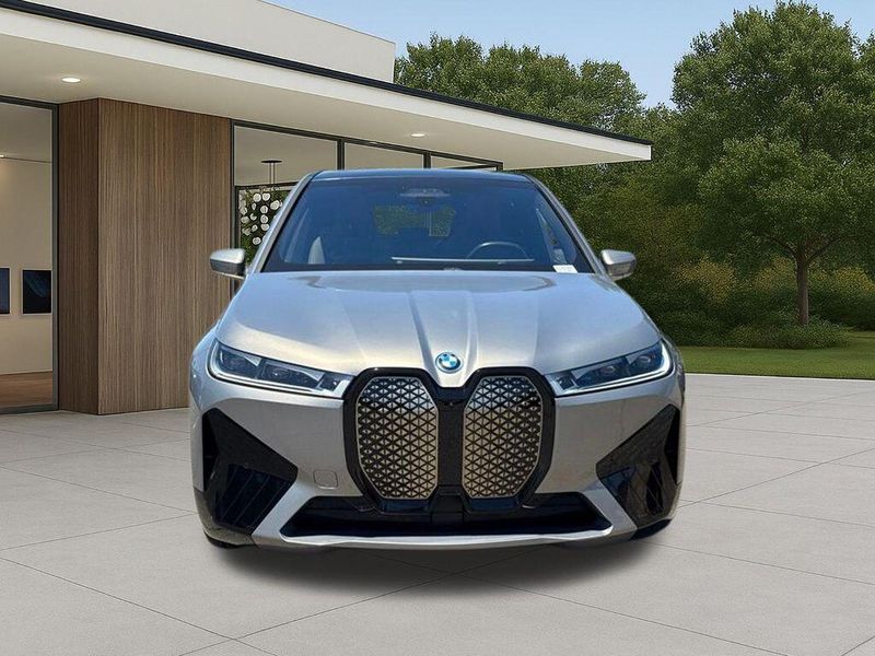 Used 2023 BMW iX M60Image 4