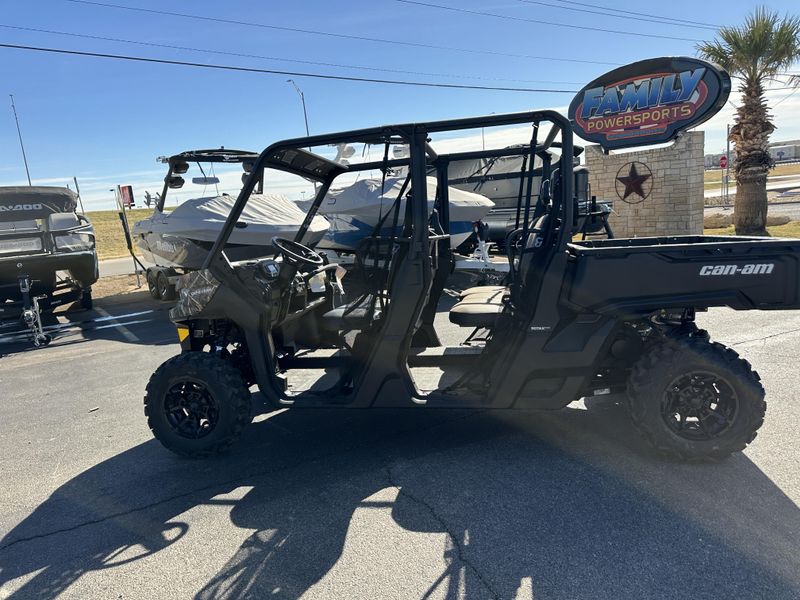 2025 Can-Am DEFENDER MAX DPS HD7 WILDLAND CAMOImage 8