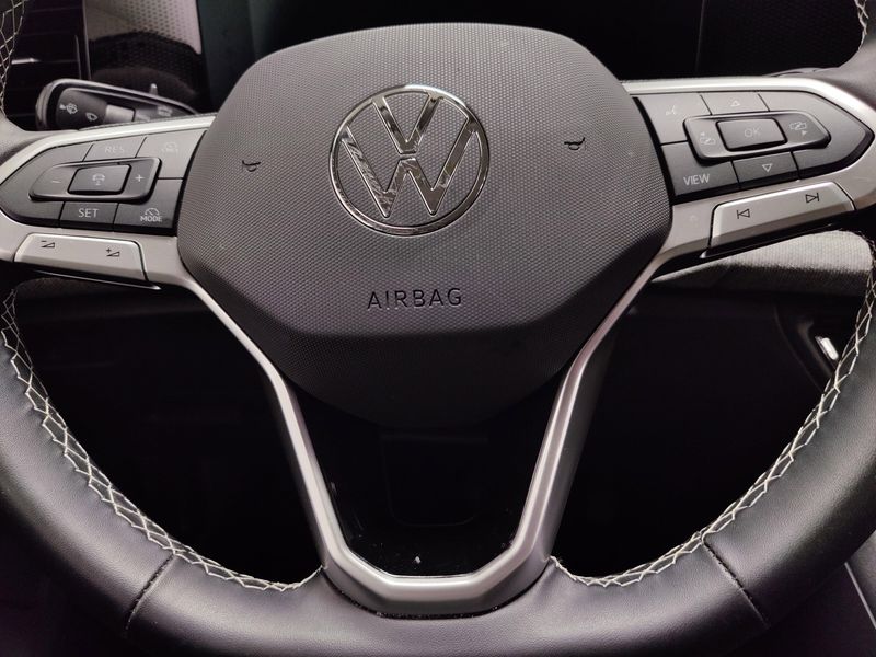Used 2025 Volkswagen Tiguan S 4-Motion AWDImage 25