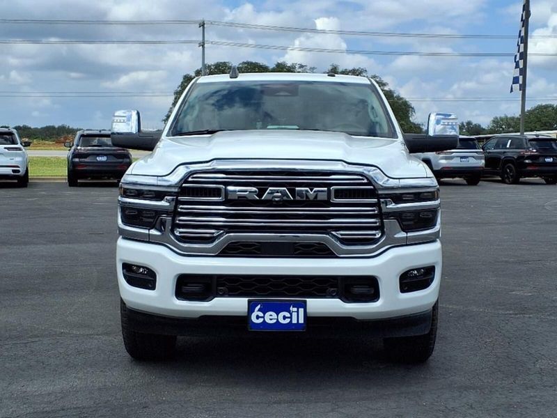 New 2026 RAM 2500 Laramie Crew Cab 4x4 6'4' Box