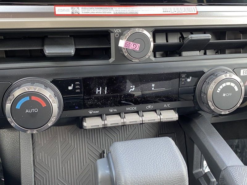 New 2024 Toyota Tacoma TRD Off RoadImage 17