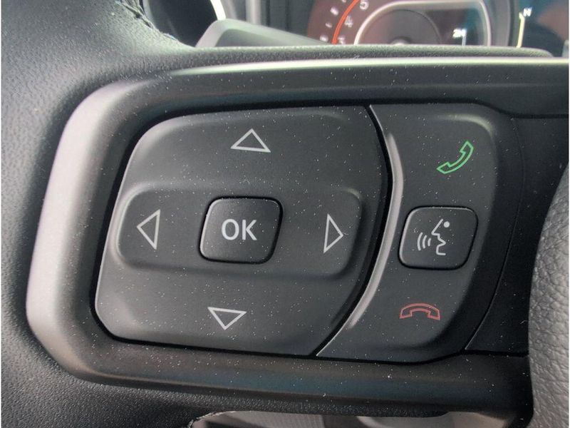 New 2026 Jeep Gladiator Sahara 4x4Image 24