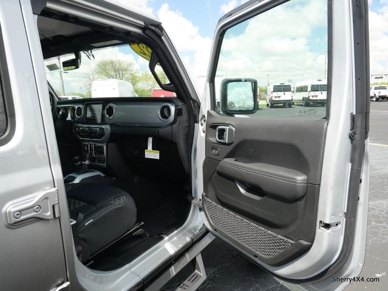 2022 Jeep Gladiator Overland 4x4Image 37