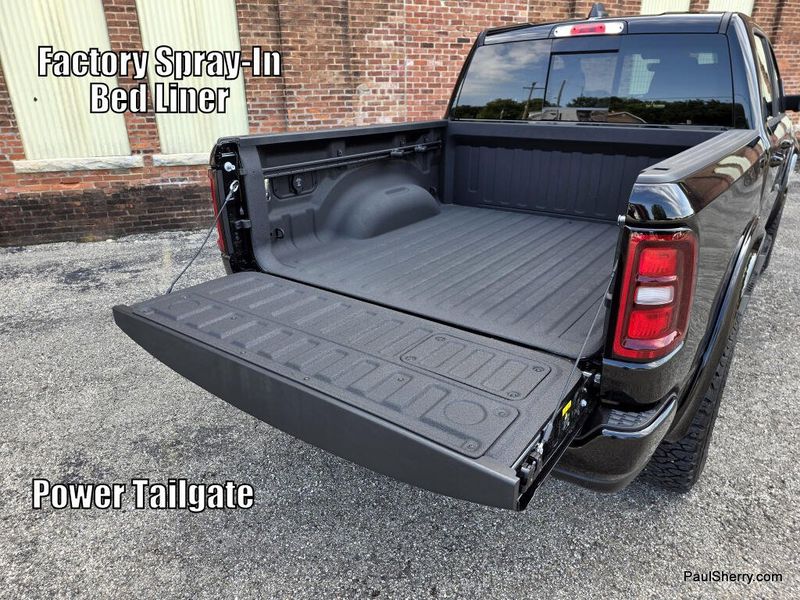 New 2026 RAM 1500 Laramie Crew Cab 4x4 5'7' Box