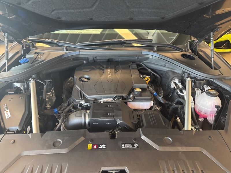 2023 Genesis GV70 2.5T