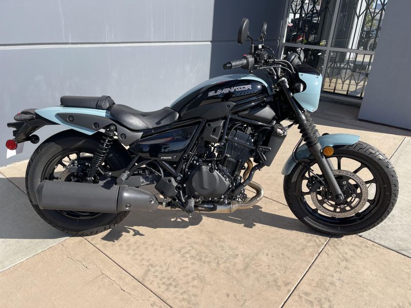 2025 Kawasaki ELIMINATOR SE ABS Image 2