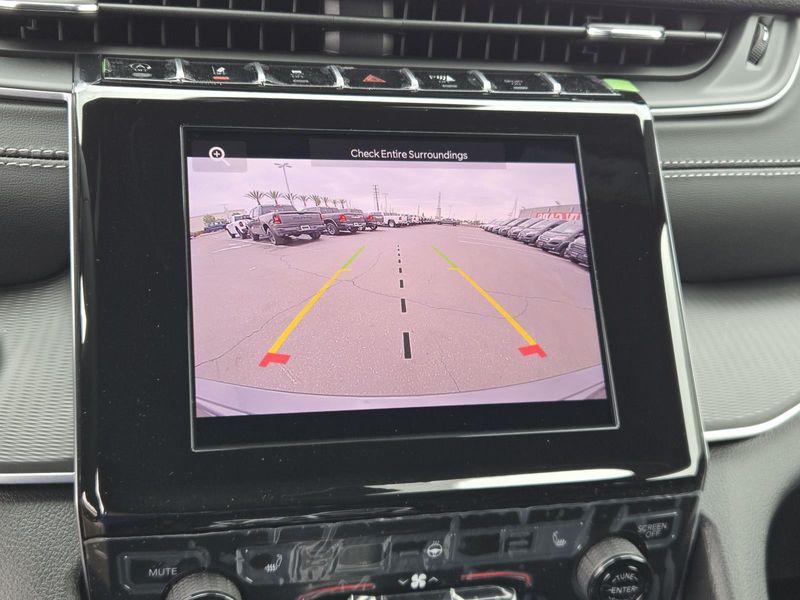 New 2026 Jeep Grand Cherokee Laredo X 4x2