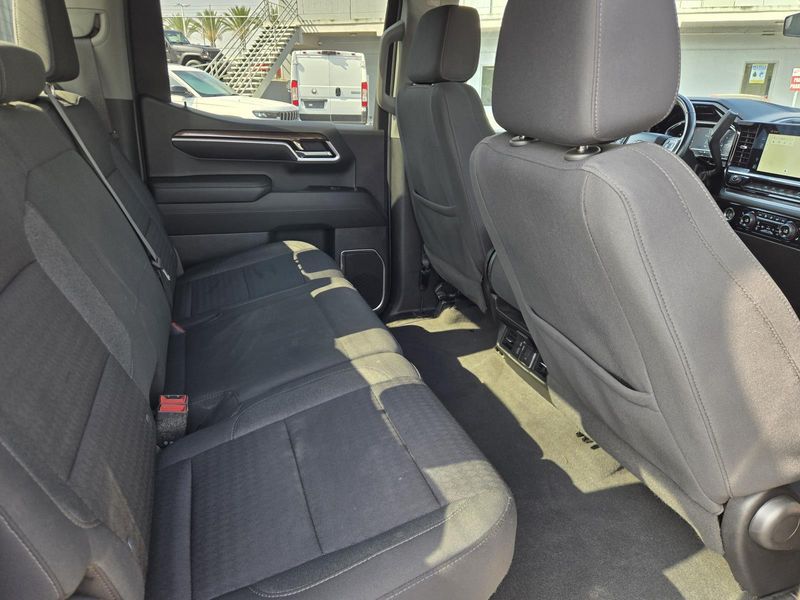 Used 2022 Chevrolet Silverado 1500 4WD Crew Cab 147 LT w/1LT