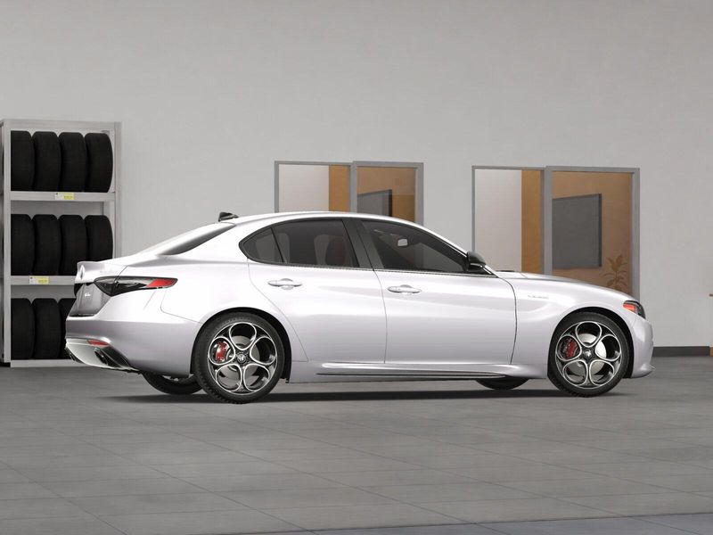 New 2025 Alfa Romeo Giulia RwdImage 28
