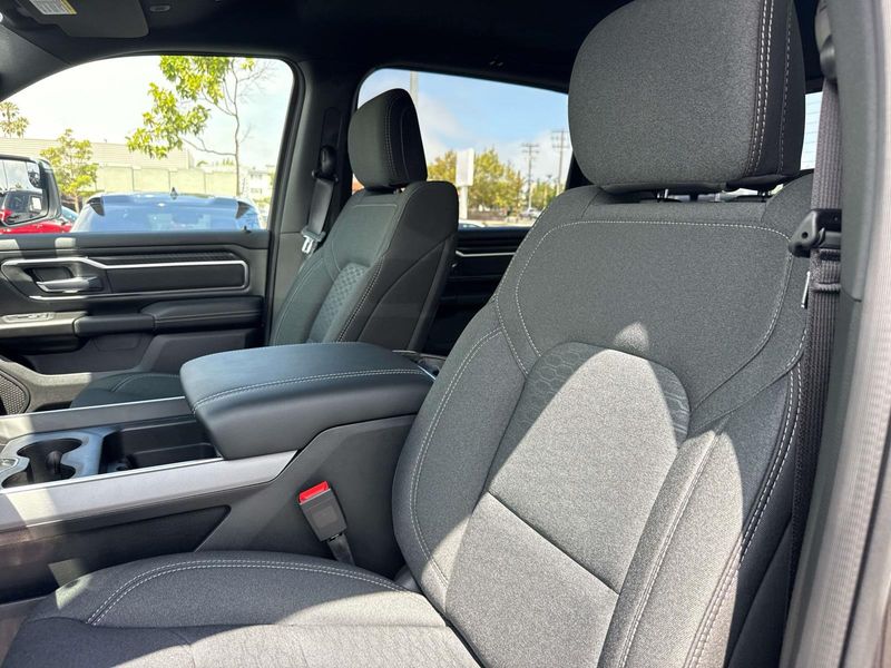 New 2026 RAM 1500 Big Horn Crew Cab 4x4 5'7' Box