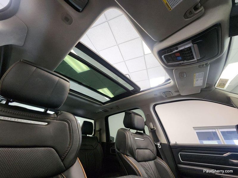 New 2026 RAM 1500 Tungsten Crew Cab 4x4Image 3