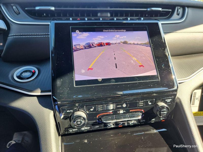 New 2025 Jeep Grand Cherokee Altitude X 4x4