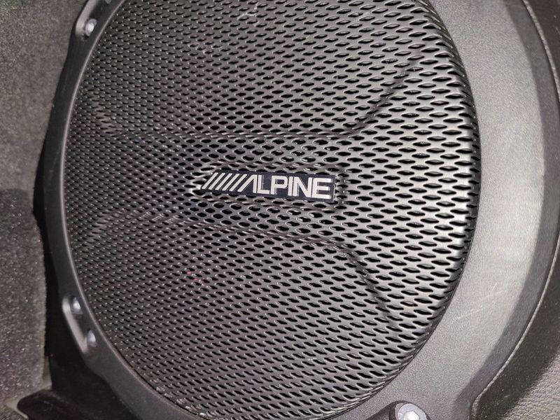 Used 2024 Jeep Wrangler 4xE Rubicon Hardtop w/NavImage 6