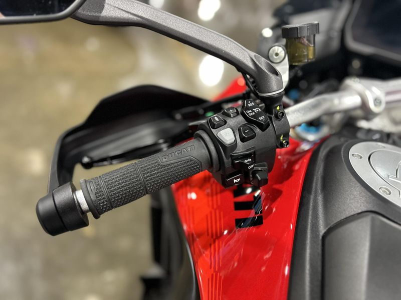 New 2026 Ducati MULTISTRADA V4 PIKES PEAK Image 17