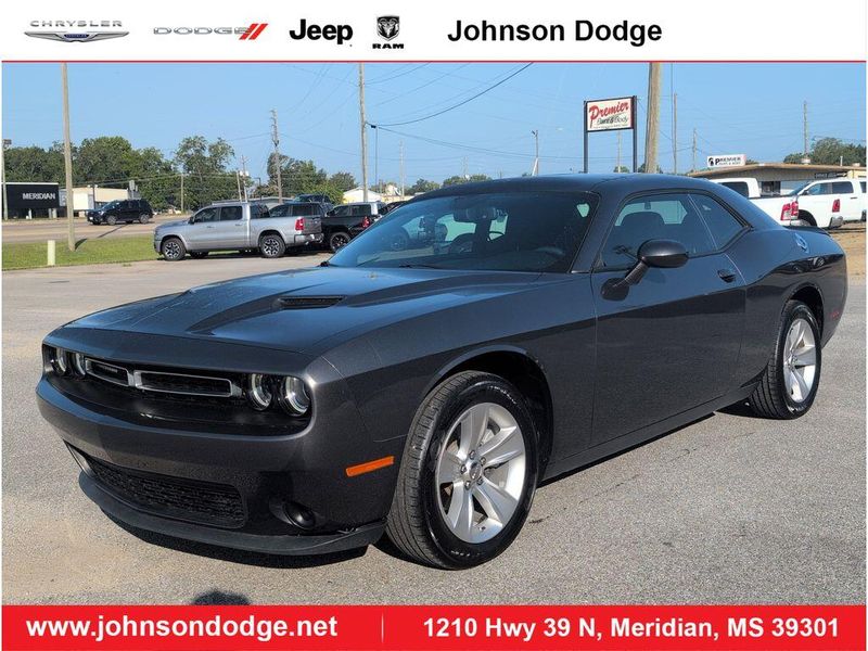 Used 2023 Dodge Challenger SXTImage 1