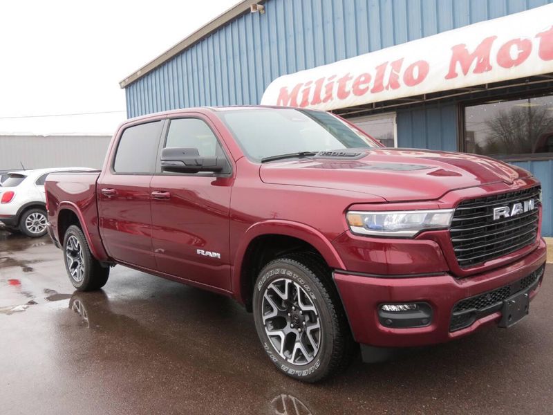 2025 RAM 1500 Laramie Crew Cab 4x4 5