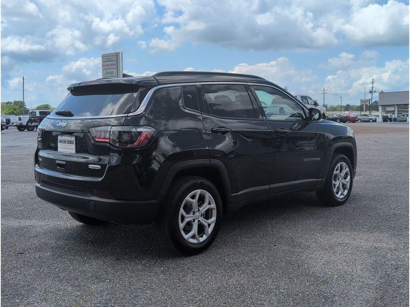 Used 2024 Jeep Compass LatitudeImage 5