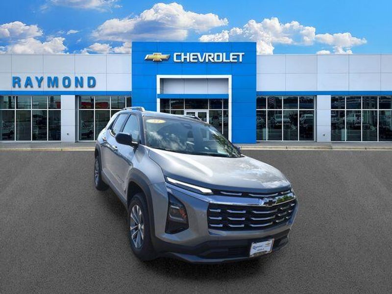 New 2027 Chevrolet Equinox LTImage 10
