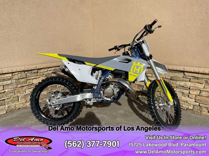 2024 HUSQVARNA TC 125  in a WHITE exterior color. Del Amo Motorsports of Los Angeles (562) 262-9181 delamomotorsports.com 