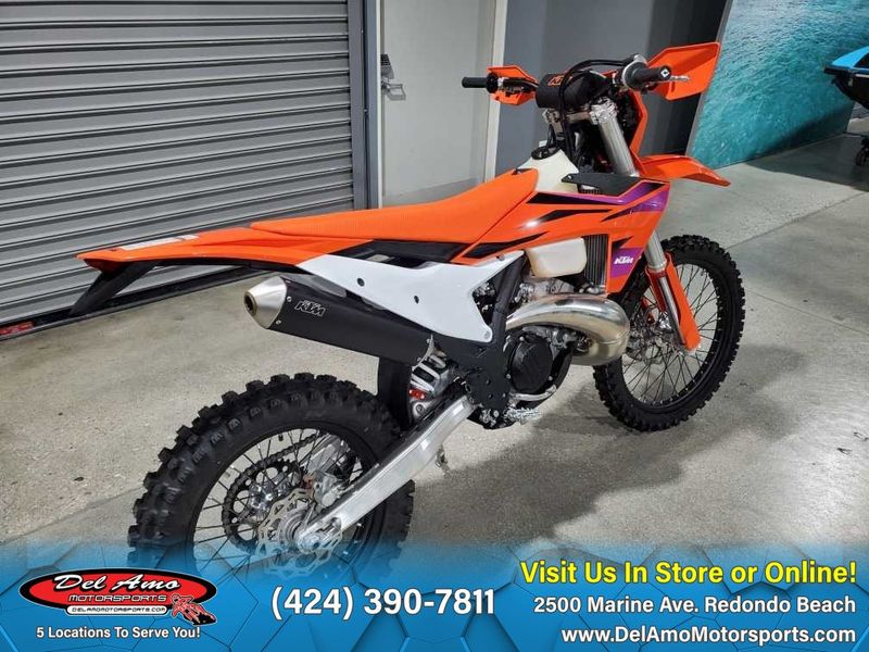 2024 KTM 250 XC-W  in a ORANGE exterior color. Del Amo Motorsports of Redondo Beach (424) 304-1660 delamomotorsports.com 