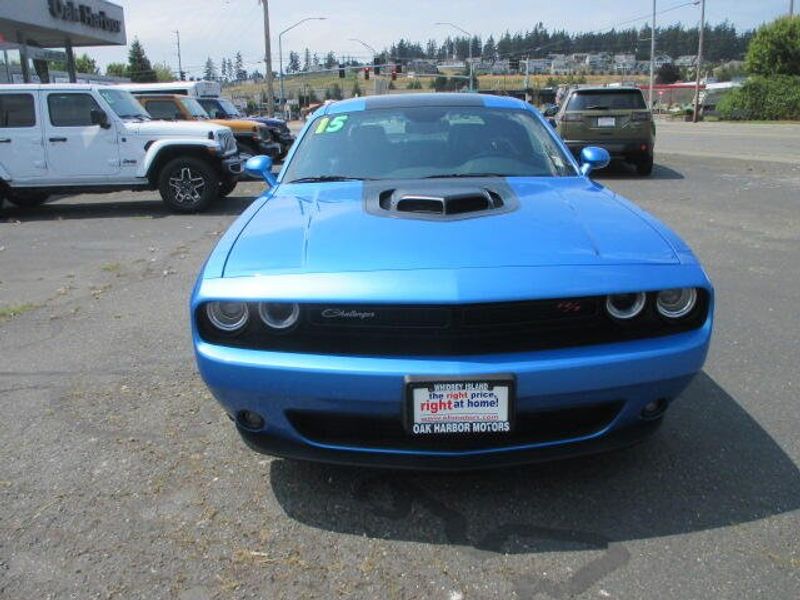 Used 2015 Dodge Challenger R/T Plus ShakerImage 3