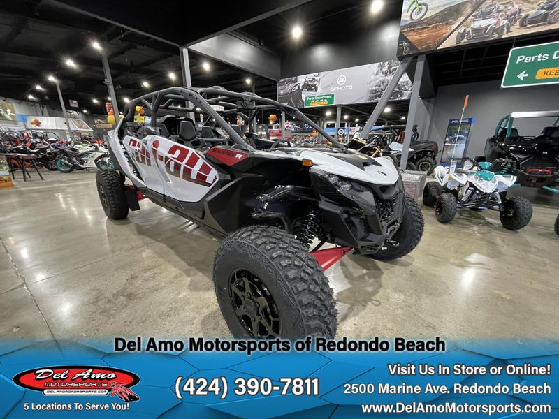 2025 Can-Am MAVERICK R MAX  999T DCTImage 16