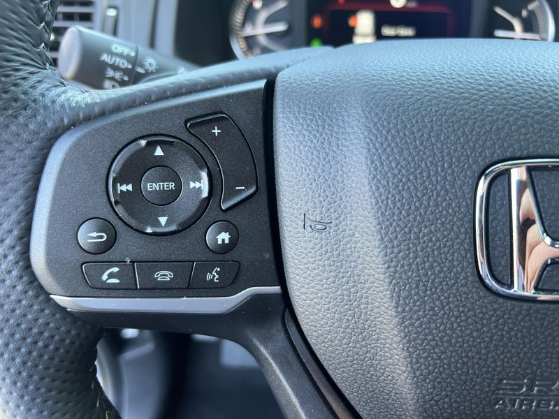 2025 Honda Passport EX-LImage 11