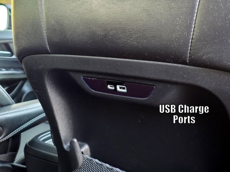 New 2027 Chrysler Pacifica Select