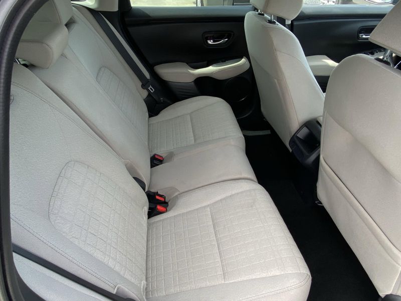 Used 2025 Honda HR-V LXImage 12