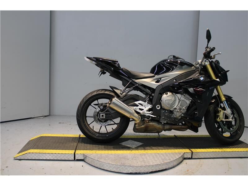 Used 2016 BMW S 1000 R Image 2