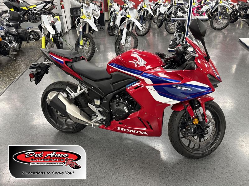 New 2025 Honda CBR500R ABS Image 1