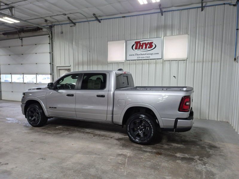 2025 RAM 1500 Big Horn Crew Cab 4x4 5