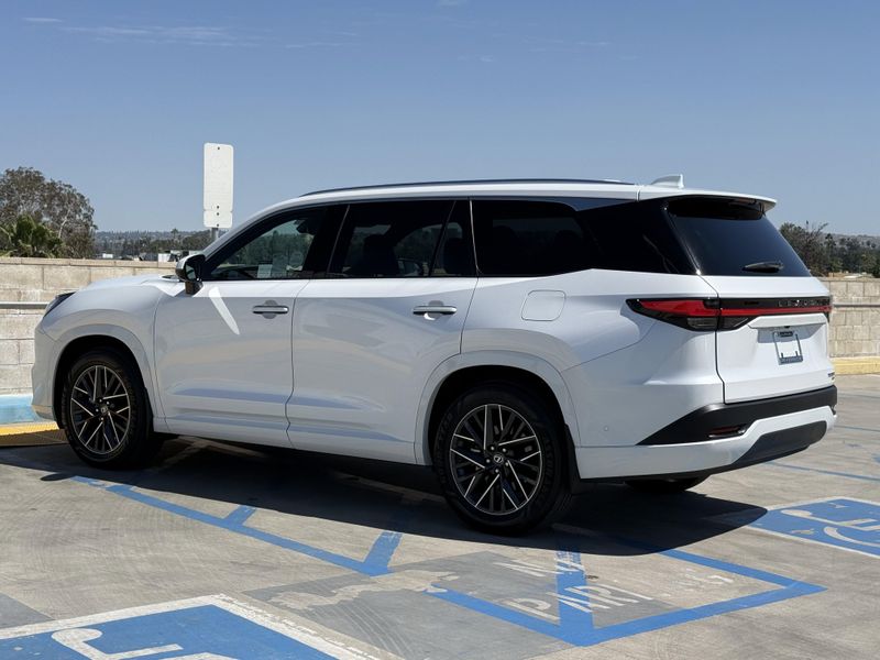 Used 2024 Lexus TX 350Image 9