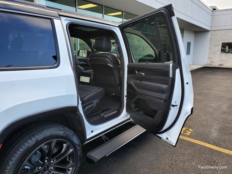 2026 Jeep Grand Wagoneer Summit Obsidian 4x4