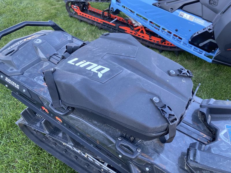 Used 2020 SKIDOO SUMMIT 850 165 Turbo Image 12