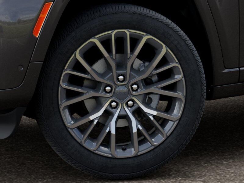 New 2026 Jeep Grand Cherokee L Summit 4x4Image 8