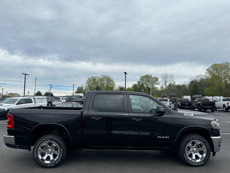 2025 RAM 1500 Big Horn Crew Cab 4x4 5