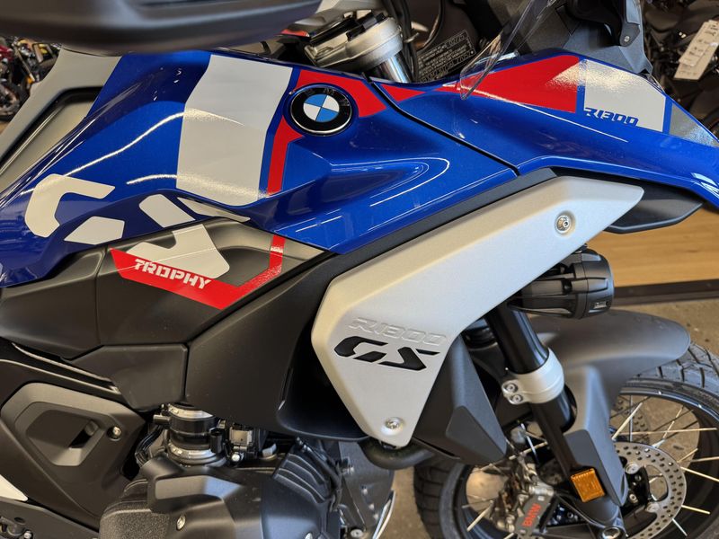 2025 BMW R 1300 GS - TROPHY - RACING BLUE METALLIC 