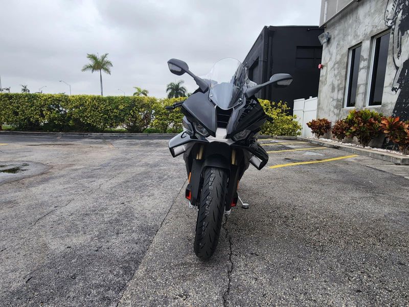 2026 BMW S 1000 RRImage 2