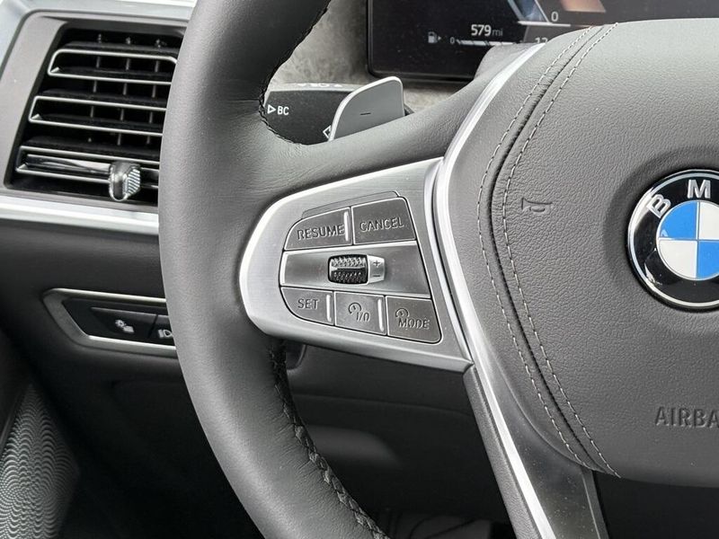 2025 BMW X7 xDrive40iImage 23