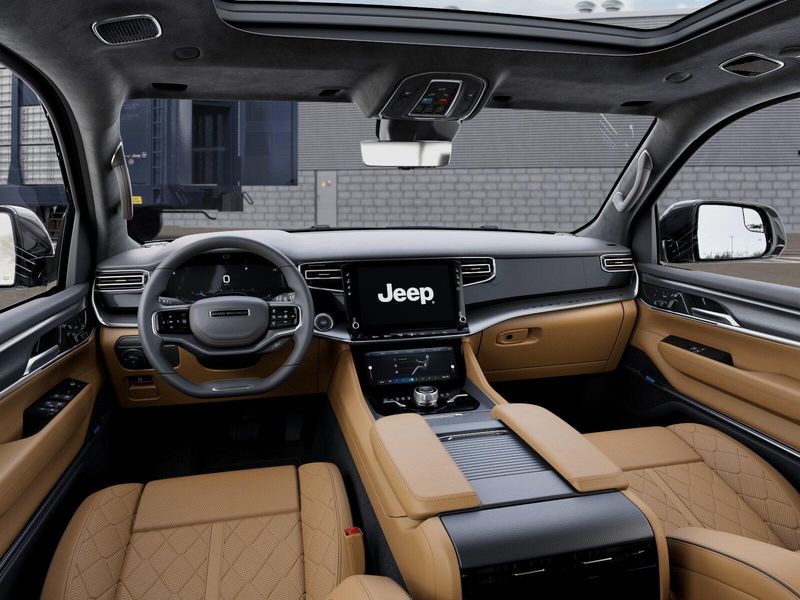 2026 Jeep Grand Wagoneer Summit Reserve 4x4Image 14
