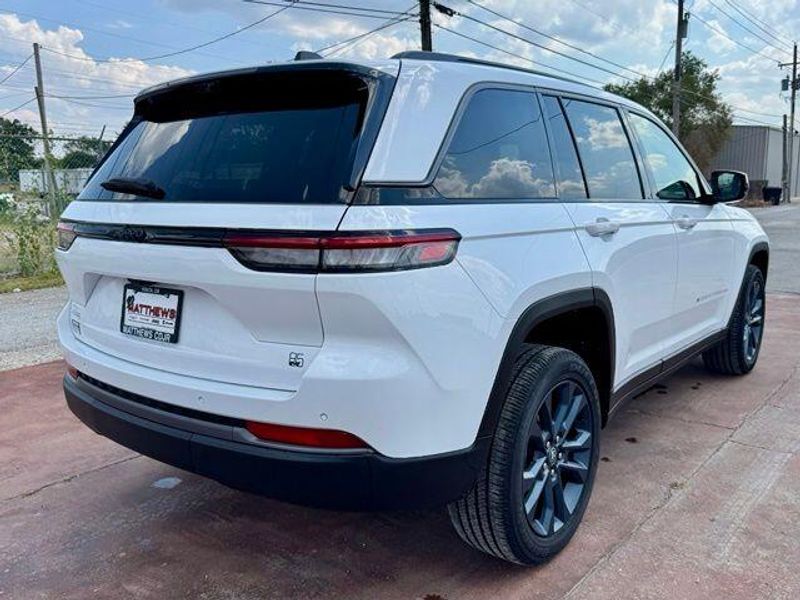 New 2026 Jeep Grand Cherokee 85th Anniversary Edition 4x4Image 5