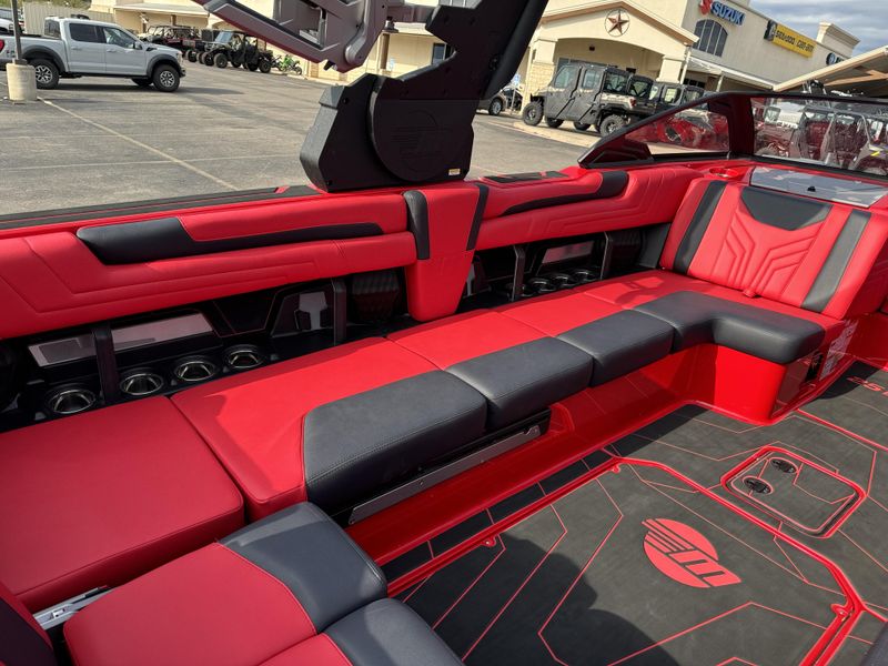 2025 MALIBU WAKESETTER 25 LSV Image 11