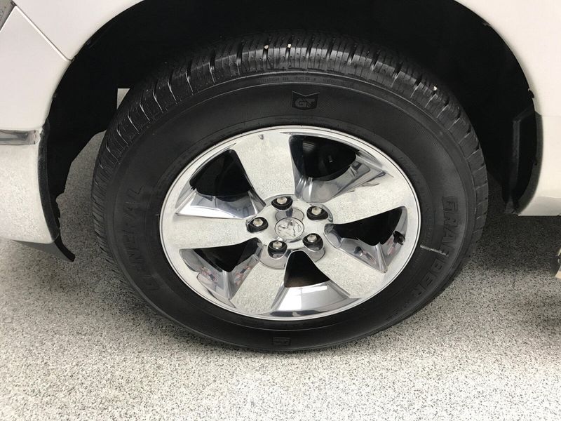 Used 2017 RAM 1500 Big HornImage 2