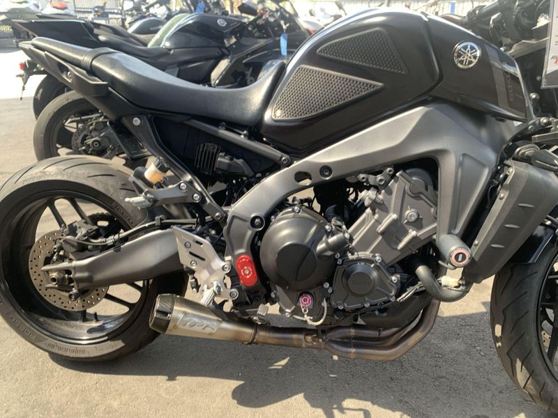 Used 2022 Yamaha MT-09 Image 15