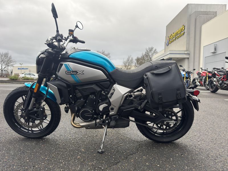 2024 CFMOTO CLX 700 - ZEHPHYR BLUE 