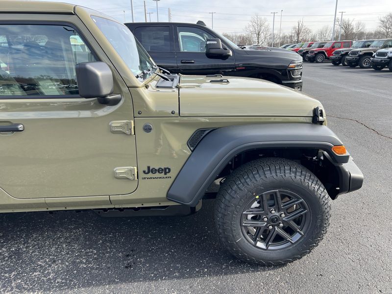 New 2026 Jeep Wrangler 4-door Sport SImage 5